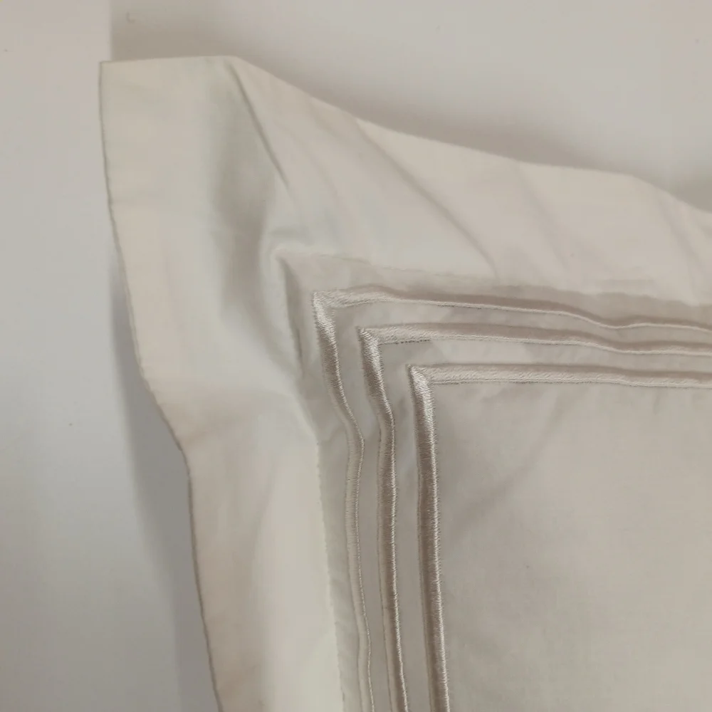 Pottery Barn Fine Cotton Embroidery Border Lumbar Pillow + Insert